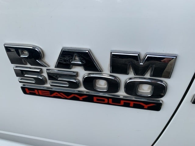 2018 RAM 5500HD Tradesman 4X4 CREW CAB DUMP BED!!!